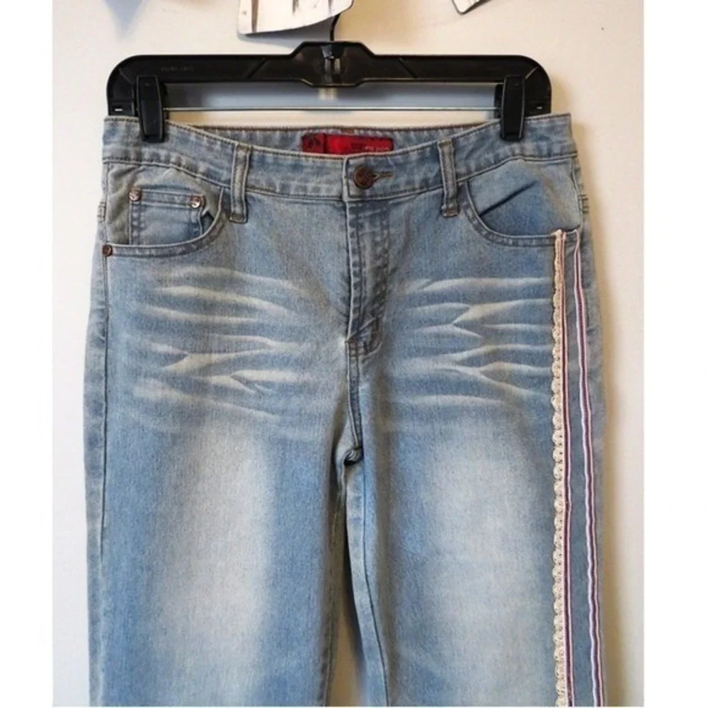 NWOT 123 ONS Women's Jeans Size 29 Light Wash Flare Leg Decorative‎ Trim